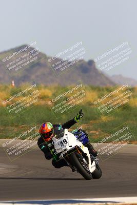media/Apr-30-2023-CRA (Sun) [[020fcf5d43]]/Race 16-F40 Middleweight-F40 Lightweight/